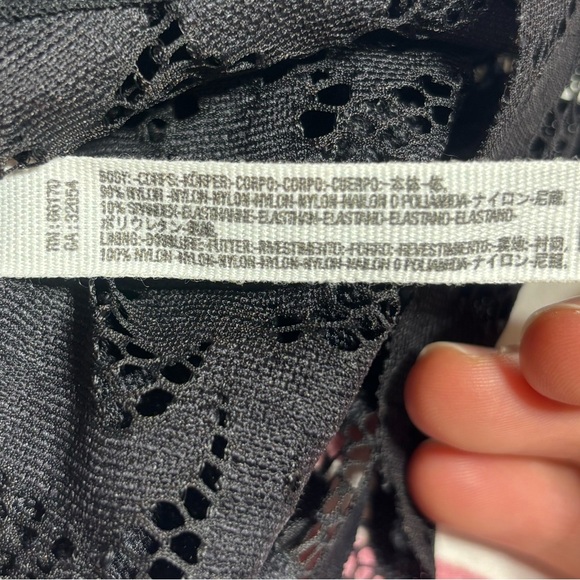 Free People Intimately Lace Black V-Neck Sexy Crop Tank Bralette Top Size Small - Picture 11 of 11